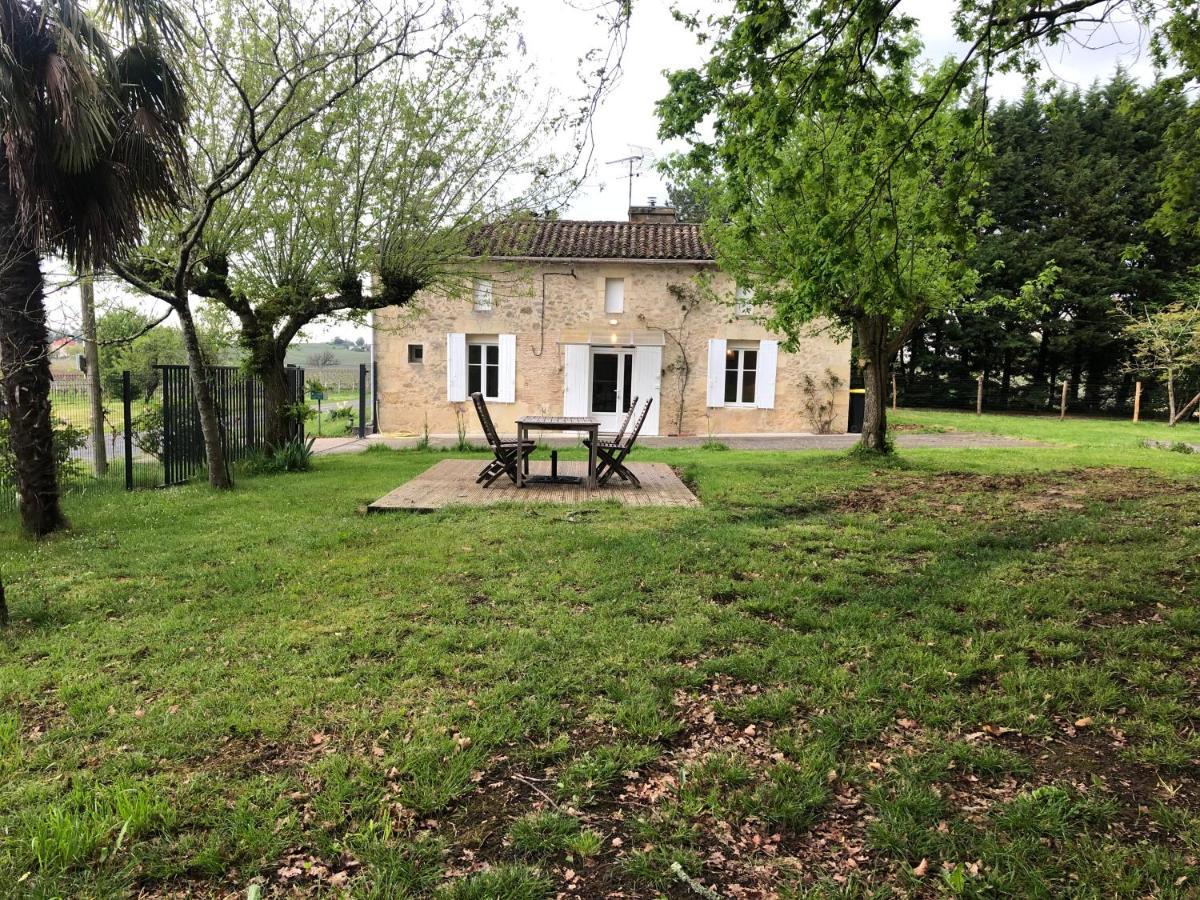 Maison De Campagne Chez Georges Saint-Sulpice-de-Pommiers Exterior foto